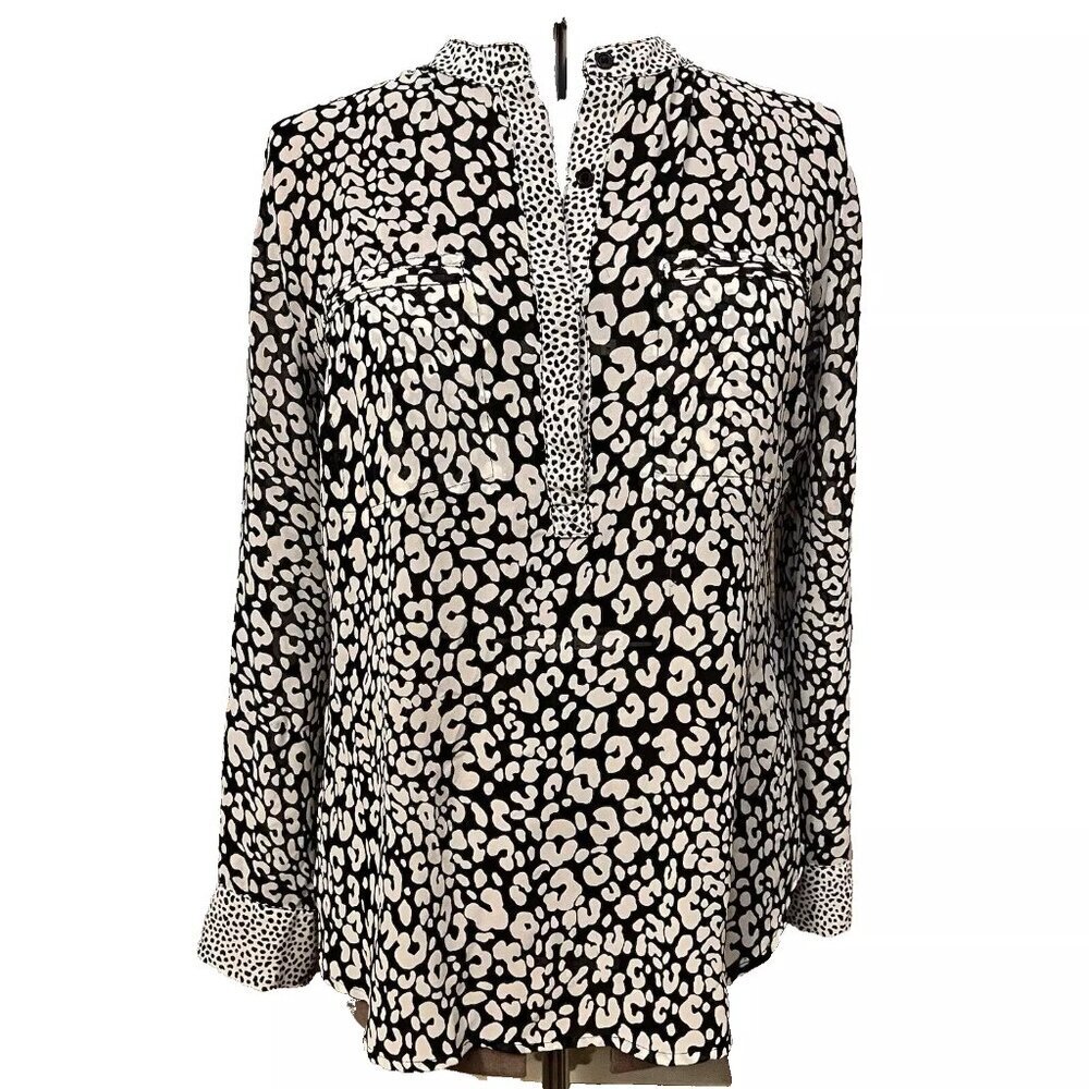 A. N. A. Sz XL. Black white Chiffon Pullover. Contrast cuff placket Poly. B29